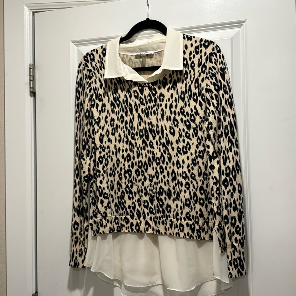 DKNY cream and animal print XL sweater.